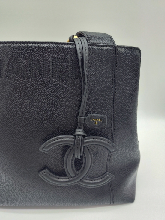 Source Unknown Accessories - CHANEL Makeup Promotional Black Lambskin CC Bag Charm Key Holder Gold Ring NIB